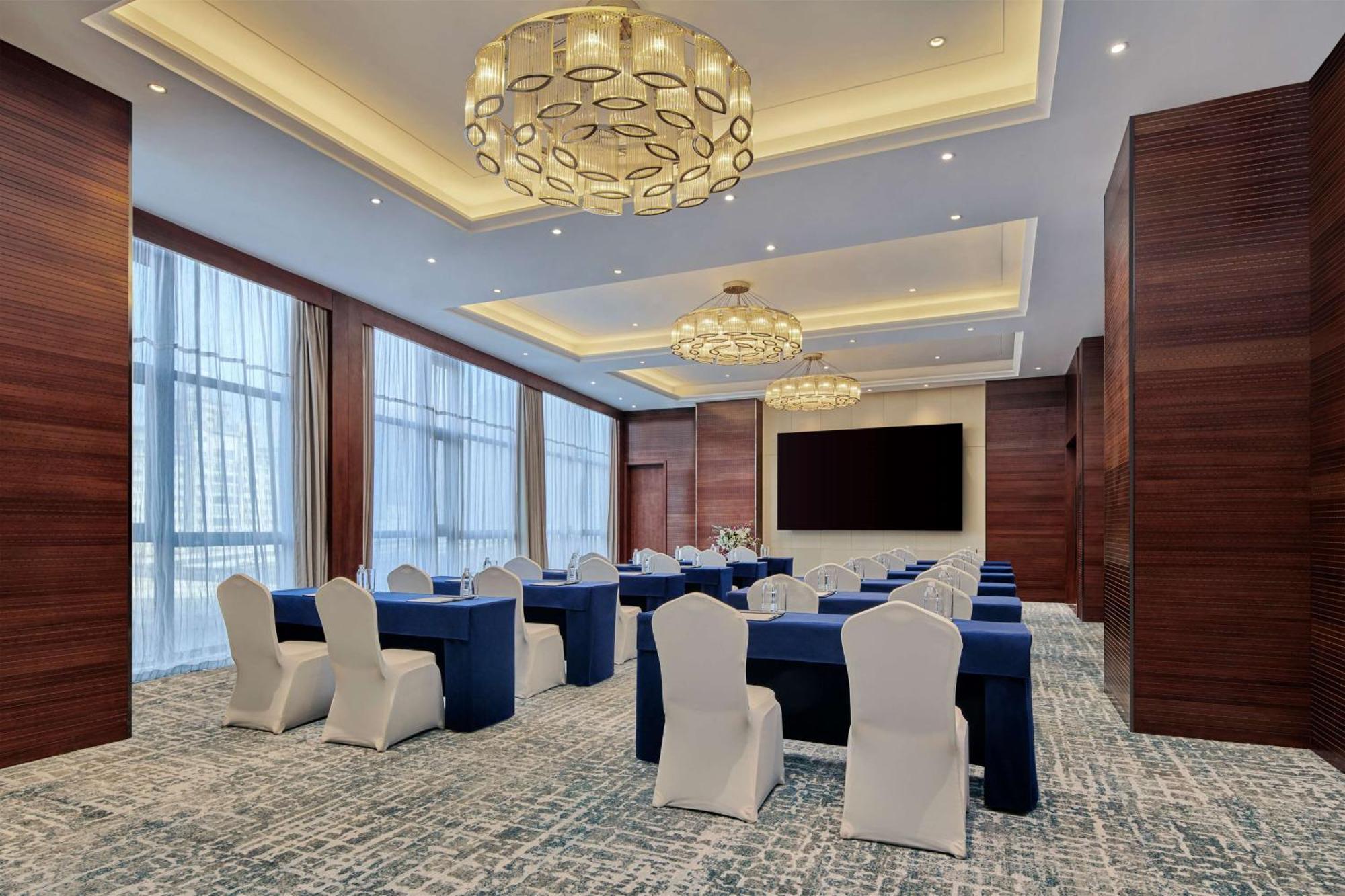 Hilton Garden Inn Wuhan Hankou Exterior photo